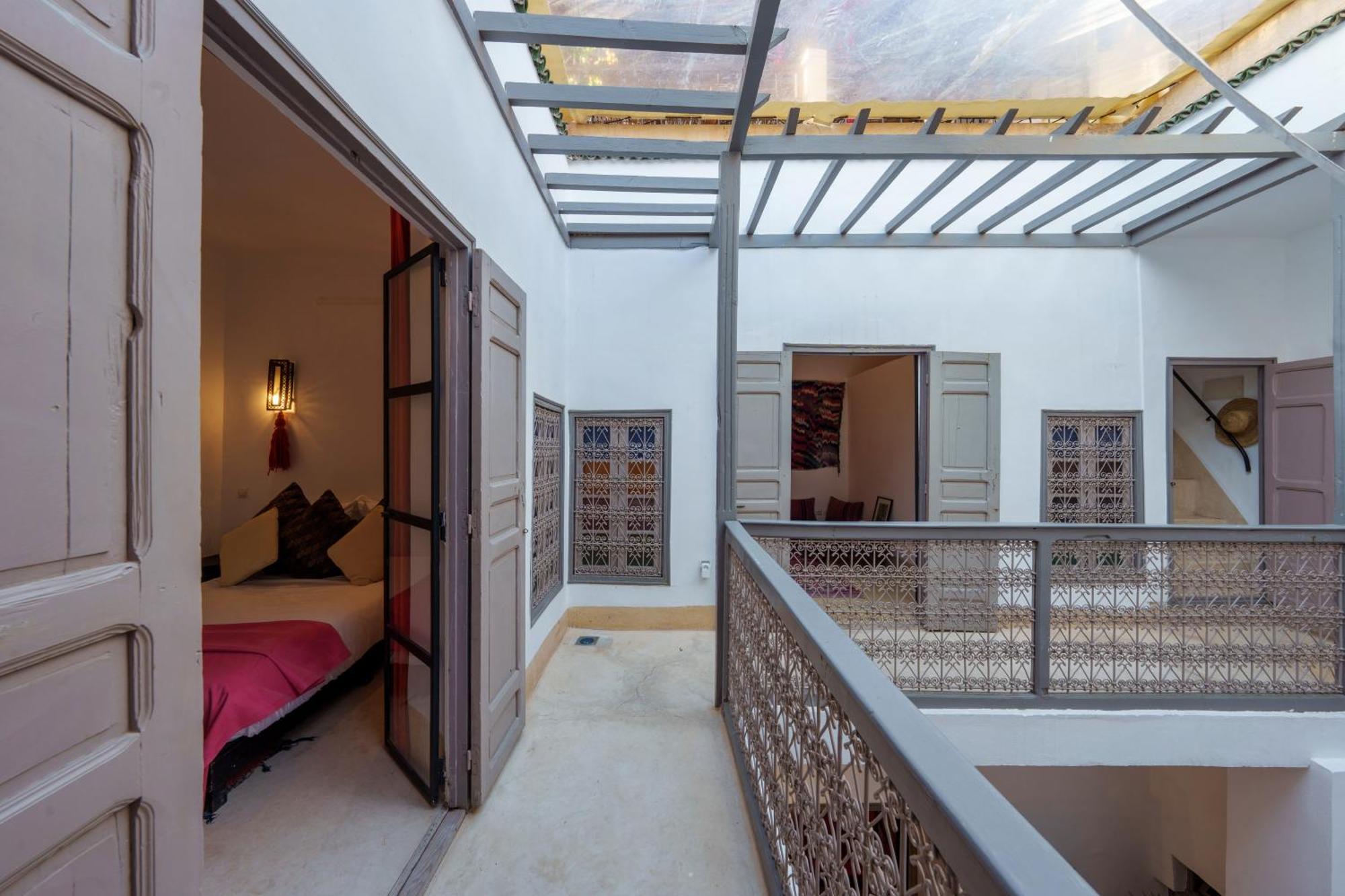 Slima 15min From Jamaa Al Fna Riad *